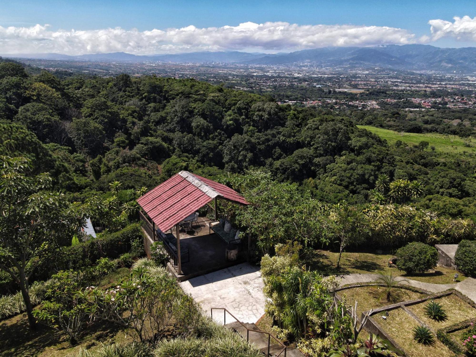 Villas Aracari Pilas Exterior photo